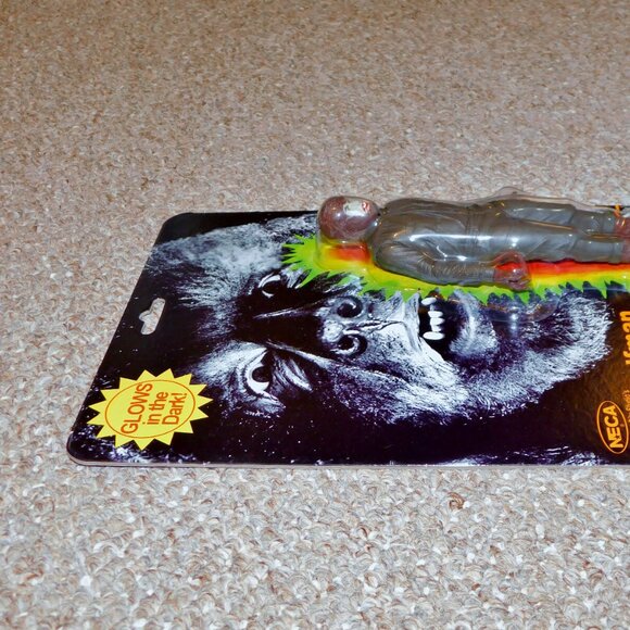 2022 NECA Glow in the Dark 7" Universal Monsters Wolfman Figure MOC Brand New - Picture 3 of 8